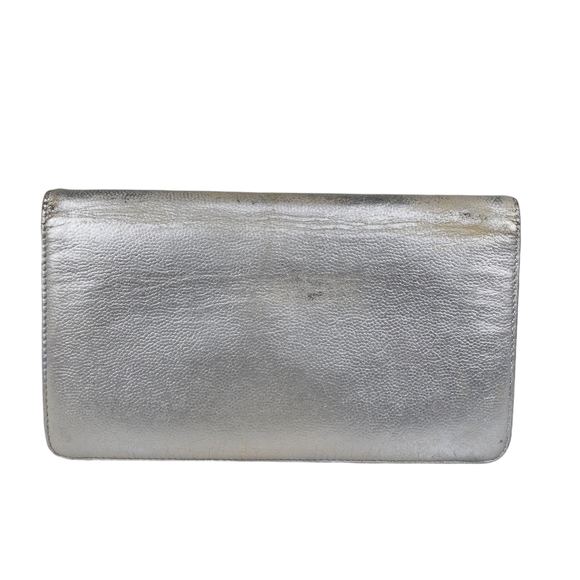 Chanel CC Interlocking Metallic Lambskin Silver Wallet - Picture 2 of 5